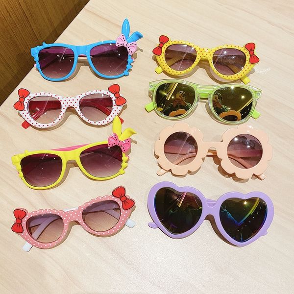 fashionable children's uv-proof sun sun baby's sun cute cartoon glasses for boys and girls baby's fashionable sun-shading gla, Blue
fashionable children's uv-proof sun sun baby's sun cute cartoon glasses for boys and girls baby's fashionable sun-shading gla, Blue