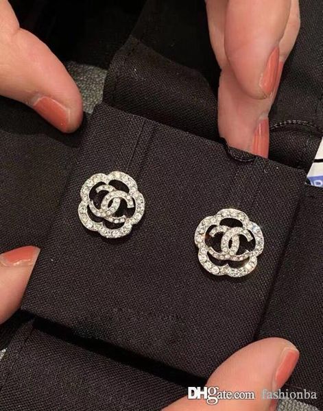 2020 crystal stud earrings camellia rotable circle round stud earrings for women fashion luxury designer jewelry women, Silver
2020 crystal stud earrings camellia rotable circle round stud earrings for women fashion luxury designer jewelry women, Silver