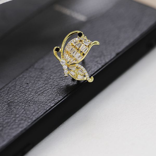 swour new elegant flying butterfly clothing accessories gold color party gift suit apparel zirconia brooch pins for women s871, Gray
swour new elegant flying butterfly clothing accessories gold color party gift suit apparel zirconia brooch pins for women s871, Gray