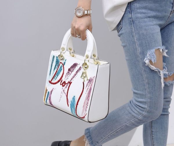 designer wome tote famous brands shoulder bags real leather handbags fashion crossbody bag female business messenger bags purse
designer wome tote famous brands shoulder bags real leather handbags fashion crossbody bag female business messenger bags purse