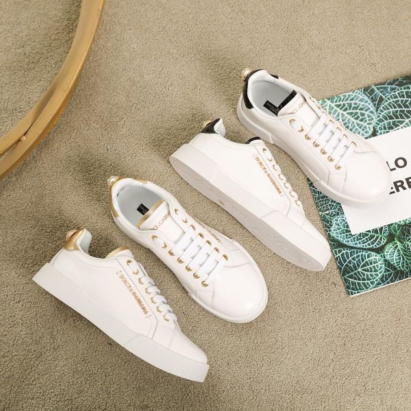 2020q new trend graffiti leather casual shoes men and women outdoor comfortable sports shoes fashion wild couple shoes, size 35-45, Black
2020q new trend graffiti leather casual shoes men and women outdoor comfortable sports shoes fashion wild couple shoes, size 35-45, Black