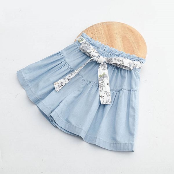 girls jeans panty ' summer jeans shorts 2020 new style wear medium and large children's pants children's thin pants outside, Blue 
girls jeans panty ' summer jeans shorts 2020 new style wear medium and large children's pants children's thin pants outside, Blue