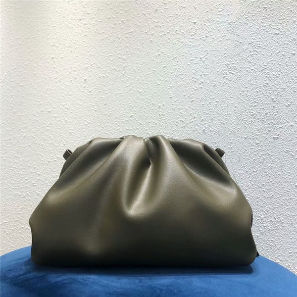 designer cowhide small size cloud shape handbag crossbody bags high fashion and chic pleated simple designer bag wholesale
designer cowhide small size cloud shape handbag crossbody bags high fashion and chic pleated simple designer bag wholesale