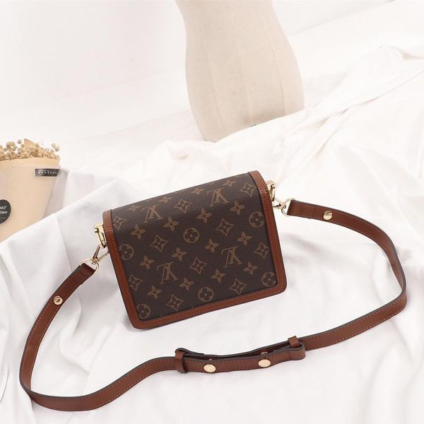 womens simple style leather shoulder small flap crossbody bags chain designer luxury lady bags shoulder bag messenger bag sale
womens simple style leather shoulder small flap crossbody bags chain designer luxury lady bags shoulder bag messenger bag sale