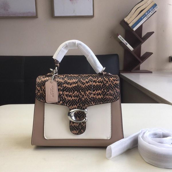 new handbag ladies fashion classic retro shoulder bag diagonal bag europe and america natural wind ladies small bag 870
new handbag ladies fashion classic retro shoulder bag diagonal bag europe and america natural wind ladies small bag 870