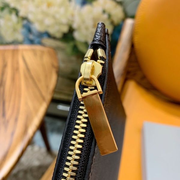 7a high-end custom quality tricolored cloth lining, the new counter open die pull head, very easy to match in this season
7a high-end custom quality tricolored cloth lining, the new counter open die pull head, very easy to match in this season