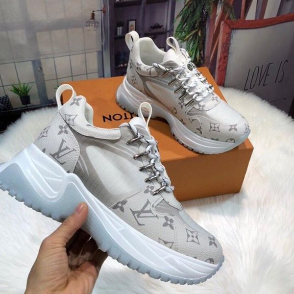 244 new designer luxury women's casual fashion shoes, women's outdoor casual shoes, high-quality materials, with original box, Black
244 new designer luxury women's casual fashion shoes, women's outdoor casual shoes, high-quality materials, with original box, Black