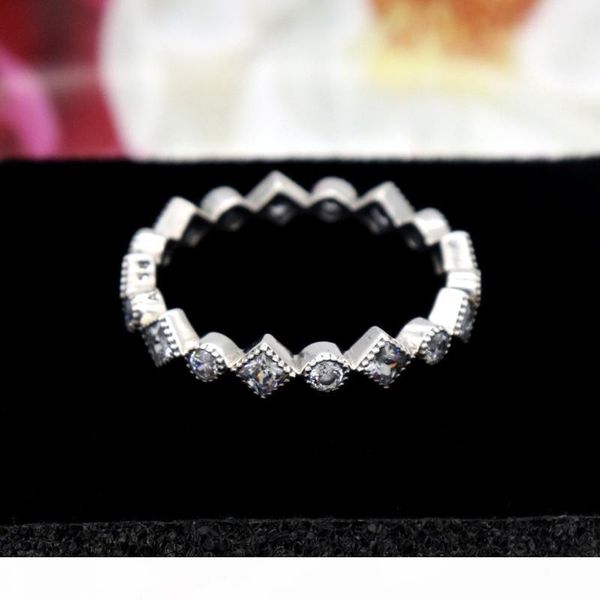 the european and american classical style ladies sterling silver blackened with circular diamond lattice simulation drill zircon inlaid ring, Golden;silver
the european and american classical style ladies sterling silver blackened with circular diamond lattice simulation drill zircon inlaid ring, Golden;silver