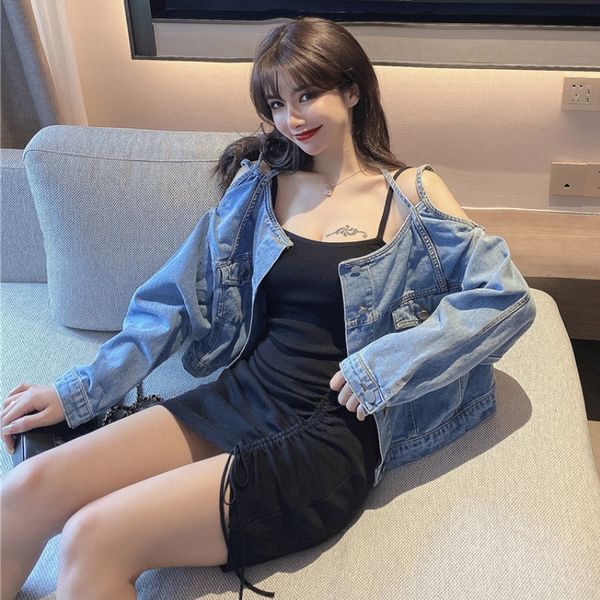 2020 new korean-style design off-shoulder denim jacket small strap dress two-piece suit for women, White;black
2020 new korean-style design off-shoulder denim jacket small strap dress two-piece suit for women, White;black