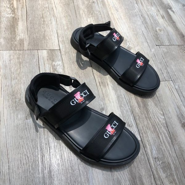 2020 new trend fashion waterfront gg toe sandals brand high-end shoes men's slippers copy
2020 new trend fashion waterfront gg toe sandals brand high-end shoes men's slippers copy