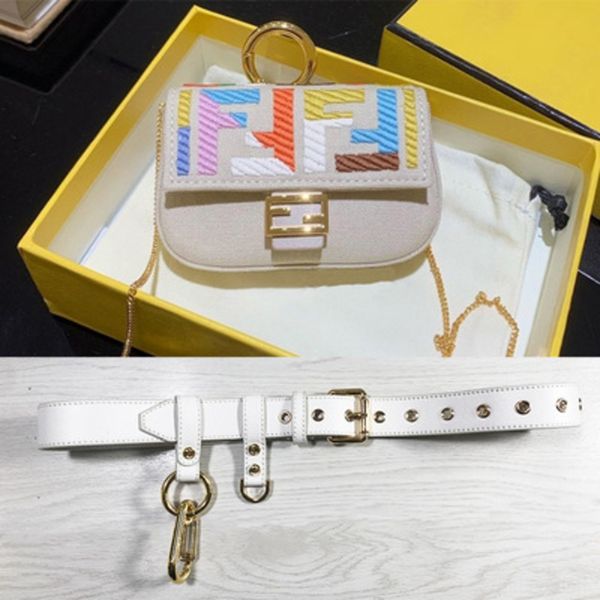 weixin brand 20 new women's mini small square chain french stick small square cowhide canvas running bag crossbody chain bag, White
weixin brand 20 new women's mini small square chain french stick small square cowhide canvas running bag crossbody chain bag, White
