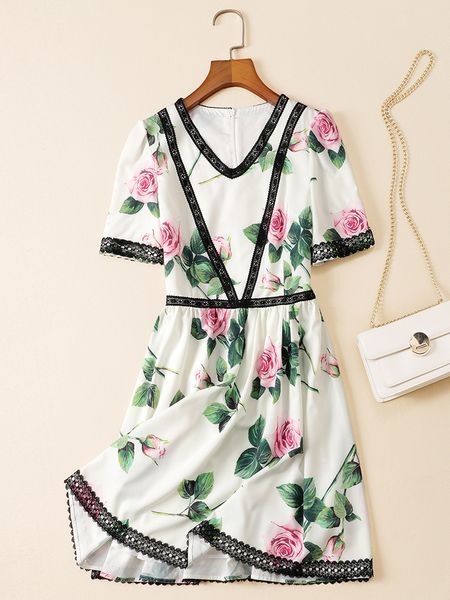 2020 summer new women's dress europe and the united states v-neck short-sleeved high waist show thin broken flower skirt cut-age wester
2020 summer new women's dress europe and the united states v-neck short-sleeved high waist show thin broken flower skirt cut-age wester