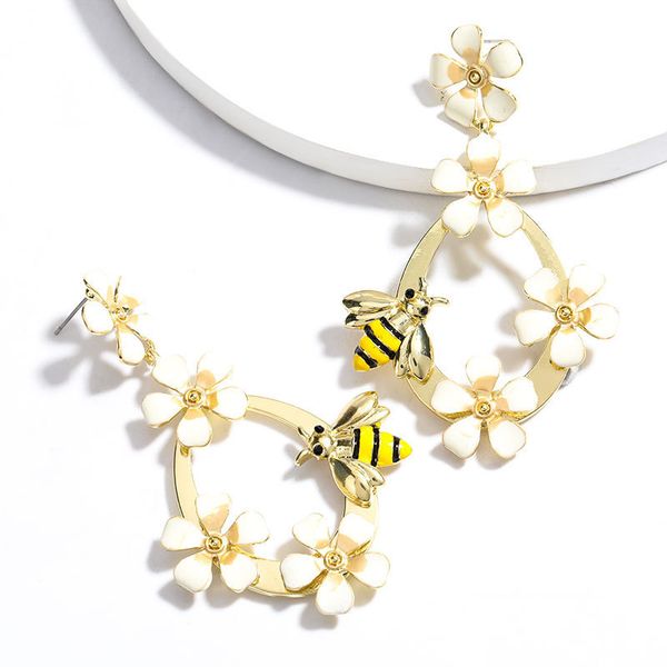 creative fashion multi-layer alloy drop oil flower bee earrings elegant earring earrings new style, Golden
creative fashion multi-layer alloy drop oil flower bee earrings elegant earring earrings new style, Golden