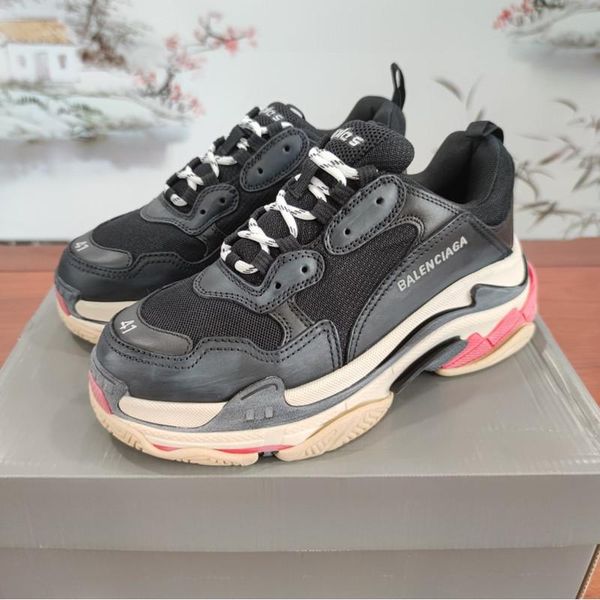 2020sa designer to create casual and comfortable all-match sports shoes, travel shoes outsole non-slip design with original box delivery, Black
2020sa designer to create casual and comfortable all-match sports shoes, travel shoes outsole non-slip design with original box delivery, Black