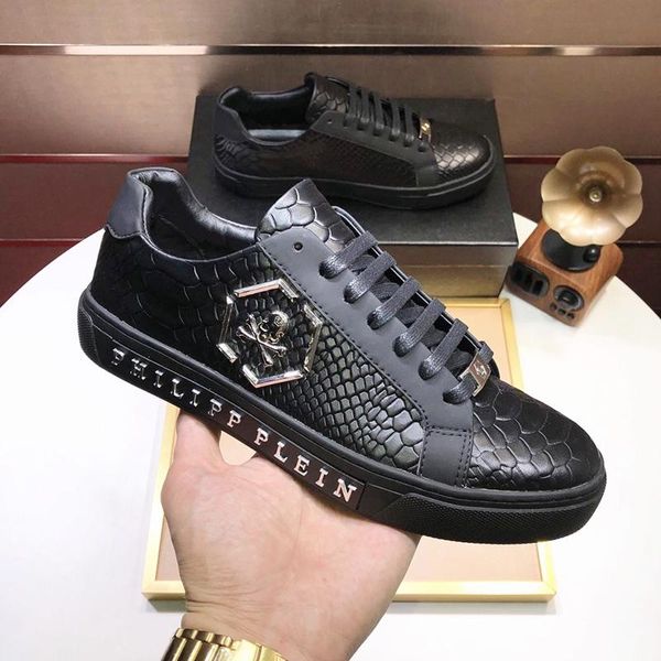 summer mens shoes sneakers sports board fashion luxury flats casual sneakers breathable recreational men shoes casual lo -sneakers studs
summer mens shoes sneakers sports board fashion luxury flats casual sneakers breathable recreational men shoes casual lo -sneakers studs