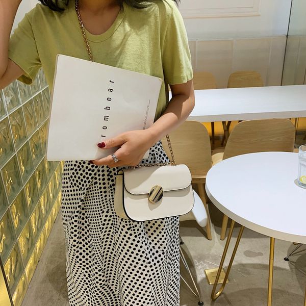 2020 new shoulder bag women's casual fashion korean version of polka dot color scarves small fresh chain crossbody bag
2020 new shoulder bag women's casual fashion korean version of polka dot color scarves small fresh chain crossbody bag