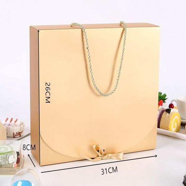 31cmx26cmx8cm large gold gift box with rope scarf clothing packaging color paper box with ribbon underwear packing box
31cmx26cmx8cm large gold gift box with rope scarf clothing packaging color paper box with ribbon underwear packing box