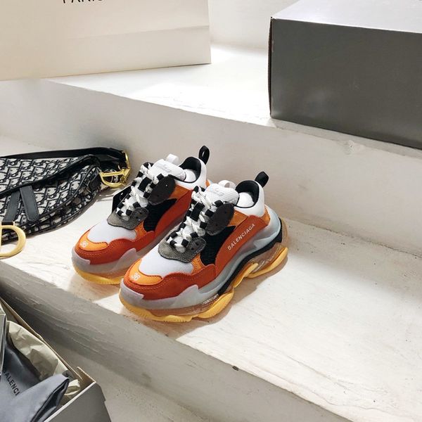 2020qd designer to create casual and comfortable all-match sports shoes, travel shoes outsole non-slip design with original box delivery, Black
2020qd designer to create casual and comfortable all-match sports shoes, travel shoes outsole non-slip design with original box delivery, Black