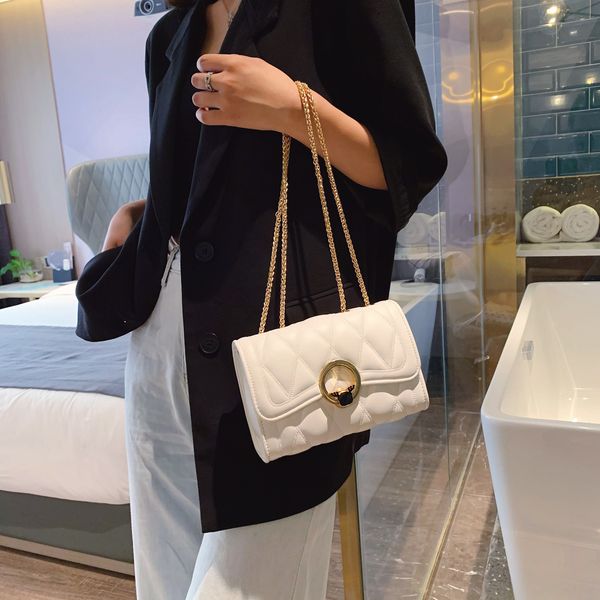 2020 brand new women bags rectangle shape solid color cross body bag flip design metal chain shoulder massage bag
2020 brand new women bags rectangle shape solid color cross body bag flip design metal chain shoulder massage bag