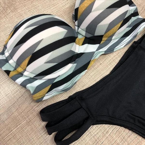 new womens summer explosion polyester fabric swimwear bikini print split bikinis swimsuit solid bikini maillot de bain femme 40, White;black
new womens summer explosion polyester fabric swimwear bikini print split bikinis swimsuit solid bikini maillot de bain femme 40, White;black