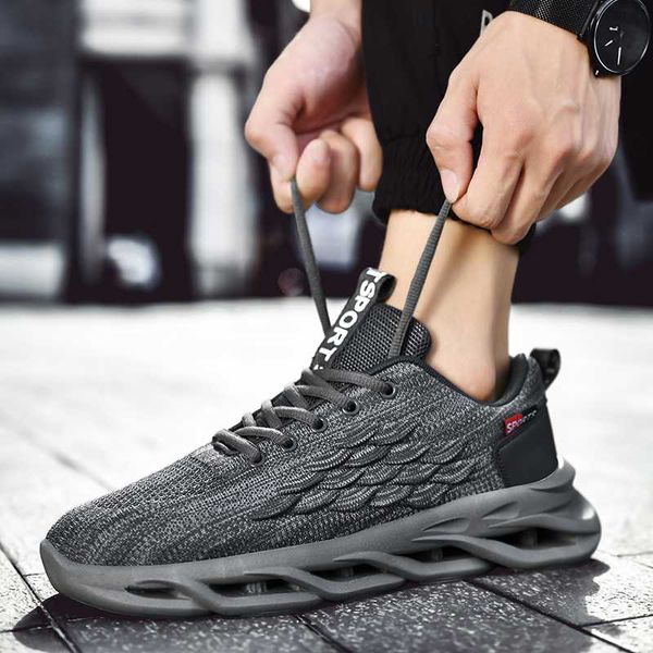 2020 new spring autumn men running shoes for men design black solid sneakers sport shoes male
2020 new spring autumn men running shoes for men design black solid sneakers sport shoes male
