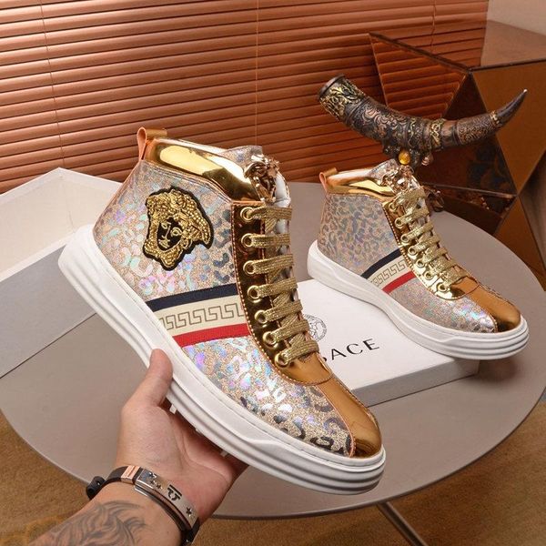 2020n autumn and winter high-end men's high-casual shoes, fashion trend outdoor sports shoes, original box packaging, size: 38-45
2020n autumn and winter high-end men's high-casual shoes, fashion trend outdoor sports shoes, original box packaging, size: 38-45