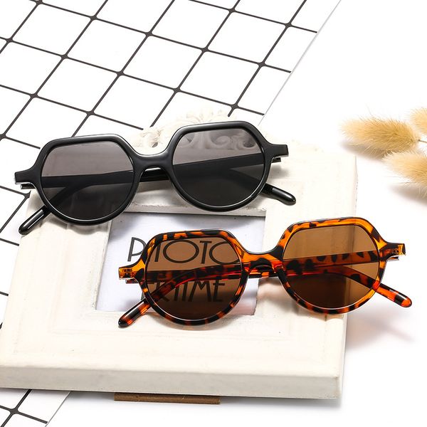 vintage sunglasses women 2020 fashion leopard sun glasses ladies eyewears uv400 goggles oval glasses, White;black
vintage sunglasses women 2020 fashion leopard sun glasses ladies eyewears uv400 goggles oval glasses, White;black