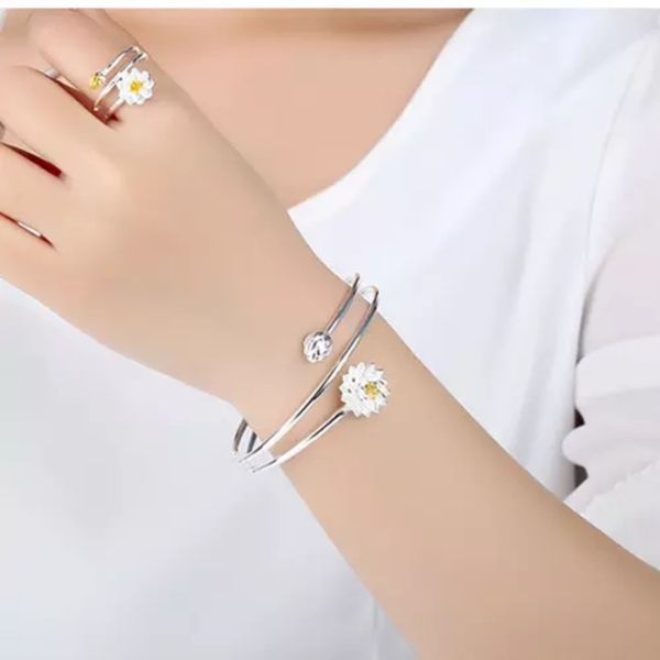 fashion silver plated bracelet with lotus for ladies gift set fresh and sweet style bracelet and ring set, Golden;silver
fashion silver plated bracelet with lotus for ladies gift set fresh and sweet style bracelet and ring set, Golden;silver