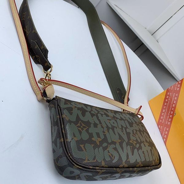 vintage classic women bag trend retro crossbody bags lady messenger bags luxury designer womens shoulder bags fast delivery
vintage classic women bag trend retro crossbody bags lady messenger bags luxury designer womens shoulder bags fast delivery