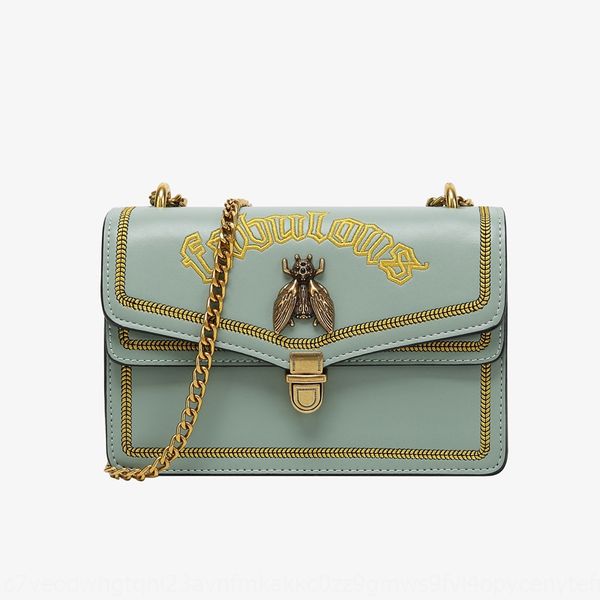 2020 new fashion korean all-match messenger square small ck women's chain honey bee bag stars same small square bag, White
2020 new fashion korean all-match messenger square small ck women's chain honey bee bag stars same small square bag, White