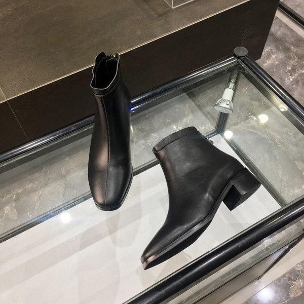 2020s new high-end custom british style high help women's booties, trend wild high-heeled boots martin boots women
2020s new high-end custom british style high help women's booties, trend wild high-heeled boots martin boots women