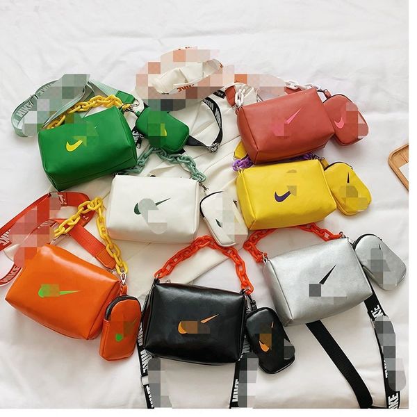 pu shoulder women 2020 new single shoulder slanting hand bag fashion sports mother and child bag, White
pu shoulder women 2020 new single shoulder slanting hand bag fashion sports mother and child bag, White