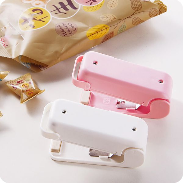 electric portable bag clips plastic bag clip handheld mini heat sealing machine impulse sealer seal packing work kitchen gadgets hot 
electric portable bag clips plastic bag clip handheld mini heat sealing machine impulse sealer seal packing work kitchen gadgets hot