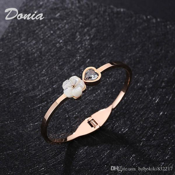 donia jewelry, european and american popular lucky flower, rose gold plating, exaggerated micro setting, zirconium titanium steel adjustable, Black
donia jewelry, european and american popular lucky flower, rose gold plating, exaggerated micro setting, zirconium titanium steel adjustable, Black