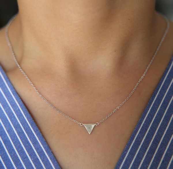 triangle shaped 925 sterling silver pendant necklace 2020 new party trendy vintage jewelry for women
triangle shaped 925 sterling silver pendant necklace 2020 new party trendy vintage jewelry for women