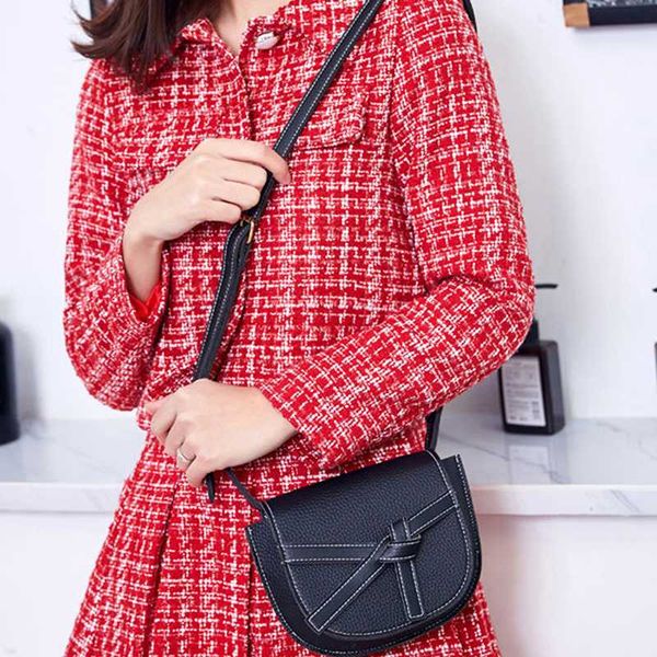 new fashion women bag one shoulder shell bags pu leather trendy 2020 korean version girl shoulder crossbody packet high quality
new fashion women bag one shoulder shell bags pu leather trendy 2020 korean version girl shoulder crossbody packet high quality