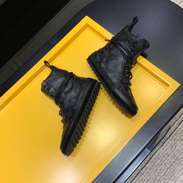 new2 ladies casual boots fashion wild women's shoes thick bottom ladies martin boots original box packaging fast delivery, Black
new2 ladies casual boots fashion wild women's shoes thick bottom ladies martin boots original box packaging fast delivery, Black