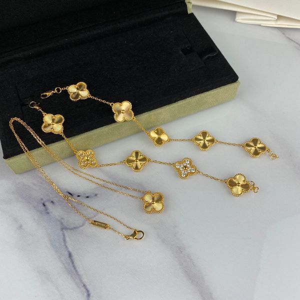 women brecelets four-leaves brecelet classic jewelry s925 silver female 2020 new design as a gift 11
women brecelets four-leaves brecelet classic jewelry s925 silver female 2020 new design as a gift 11