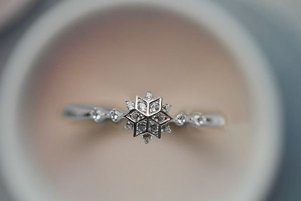 woman ring ring lovely snowflake jewelry ring fine white gold color students ladys fashion sell, Silver
woman ring ring lovely snowflake jewelry ring fine white gold color students ladys fashion sell, Silver