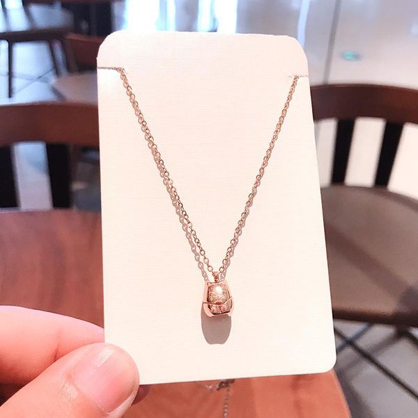 color gold ins simple jewelry four-leaf clover necklace female tide net red titanium steel rose gold black swan clavicle chain pendant 009, Silver
color gold ins simple jewelry four-leaf clover necklace female tide net red titanium steel rose gold black swan clavicle chain pendant 009, Silver