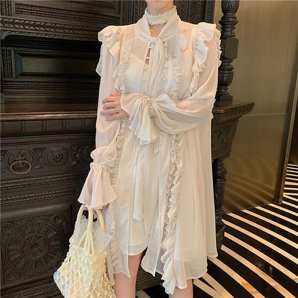 2020 new french retro court wind wooden ear long sleeve perspective careful machine shirt super fairy dress, White;black
2020 new french retro court wind wooden ear long sleeve perspective careful machine shirt super fairy dress, White;black