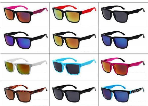 2020 простые glasses моды спортивные солнцезащитные очки на открытом воздухе езда на велосипеде очки солнцезащитные очки современный пляж su, White;black 
2020 простые glasses моды спортивные солнцезащитные очки на открытом воздухе езда на велосипеде очки солнцезащитные очки современный пляж su, White;black