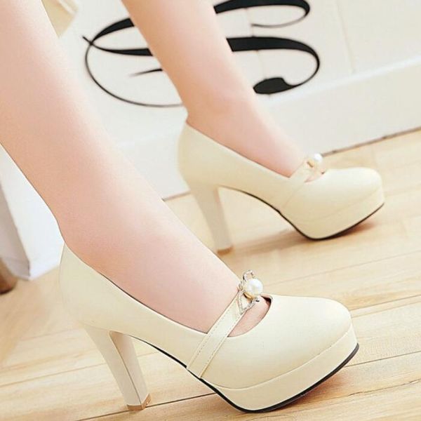 spring and autumn 2019 new fashion versatile round head rhinestone women's shoes high heels thick heel banquet wedding essential, Black
spring and autumn 2019 new fashion versatile round head rhinestone women's shoes high heels thick heel banquet wedding essential, Black