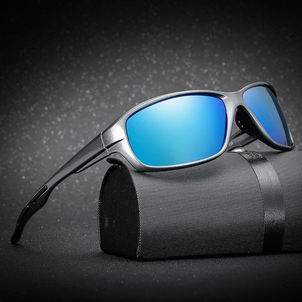 2020 polarized men sunglasses fashion gradient male driving glass uv400 polarised goggle style eyewears lunette p1009, White;black
2020 polarized men sunglasses fashion gradient male driving glass uv400 polarised goggle style eyewears lunette p1009, White;black