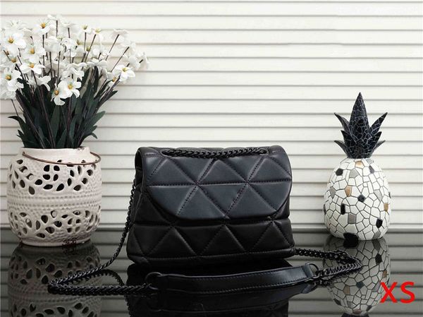 designer special material female bags woman bag handbags totes sac purse urban beauty portable classic elegant
designer special material female bags woman bag handbags totes sac purse urban beauty portable classic elegant