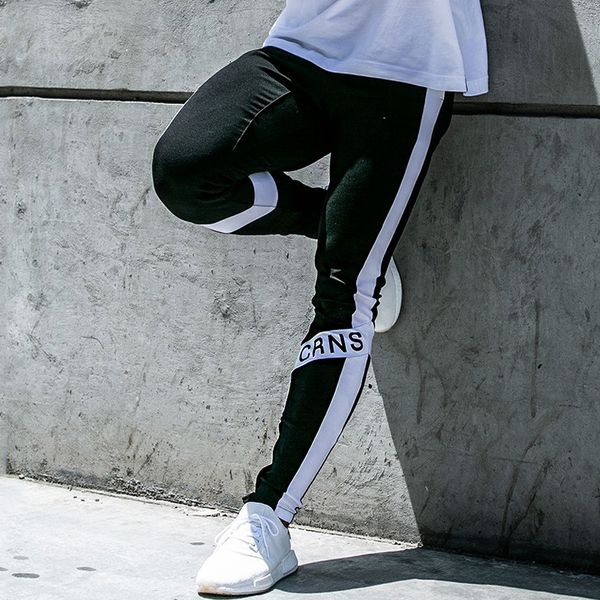 men fitness pants male spring and autumn sports sweatpants leisure running exercise stitching cotton hight stretch pants, Black
men fitness pants male spring and autumn sports sweatpants leisure running exercise stitching cotton hight stretch pants, Black