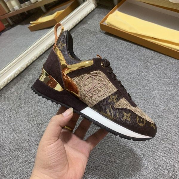 2021-2020y new trend leather casual shoes men and women outdoor sports shoes fashion wild glitter party lovers shoes ,size 35 -45, Black
2021-2020y new trend leather casual shoes men and women outdoor sports shoes fashion wild glitter party lovers shoes ,size 35 -45, Black