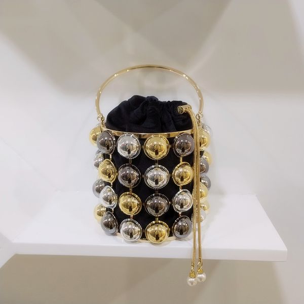 мода pearl вечерние сумки женщины муфты luxury алмазные сцепления кошелек lady свадеб tote металла вечерняя сумка женская сумочка
мода pearl вечерние сумки женщины муфты luxury алмазные сцепления кошелек lady свадеб tote металла вечерняя сумка женская сумочка