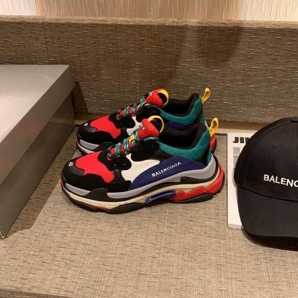 84designer to create casual and comfortable all-match sports shoes, travel shoes outsole non-slip design with original box delivery, Black
84designer to create casual and comfortable all-match sports shoes, travel shoes outsole non-slip design with original box delivery, Black