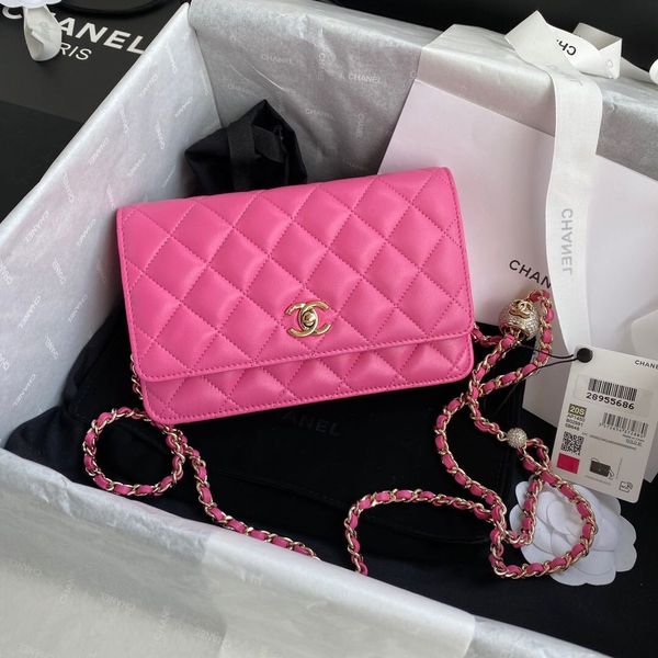 new chain bag 7a high-end quality magic diamond small gold ball shoulder strap length can be fully controlled
new chain bag 7a high-end quality magic diamond small gold ball shoulder strap length can be fully controlled